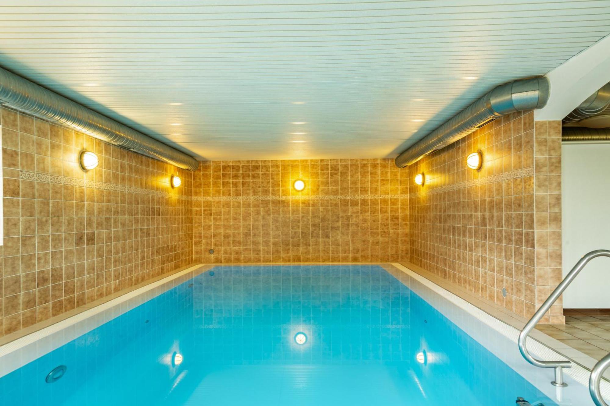 Komfortwohnung Mit Pool Und Sauna Хауценберг Екстериор снимка